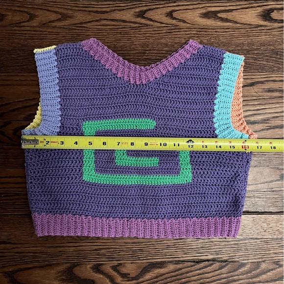 COLOURFUL CROPPED SWEATER VEST/TANK - Picture 7 of 8